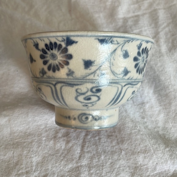 Set of 4 Beautiful Asian Style Tea/Soup Bowls 5" diameter x 3" high - Picture 2 of 4